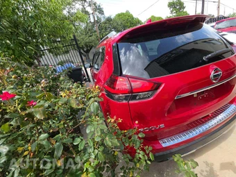 2017 Nissan Rogue SV - miniatura 2