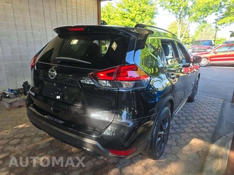2017 Nissan Rogue SV - miniatura 3