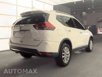 2017 Nissan Rogue SV – miniatura 4