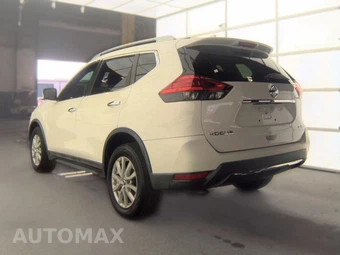 2017 Nissan Rogue SV – miniatura 6