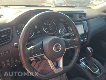 2017 Nissan Rogue SV – miniatura 10