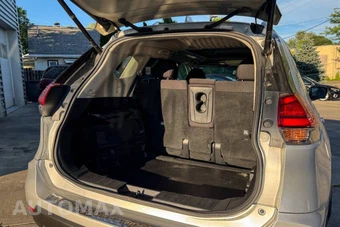 2017 Nissan Rogue SV – miniatura 18
