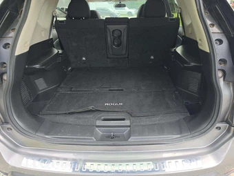 2017 Nissan Rogue SV – miniatura 11