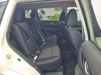 2017 Nissan Rogue SV – miniatura 16