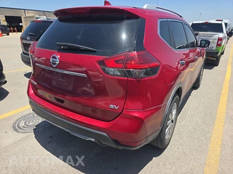 2017 Nissan Rogue SV – miniatura 4