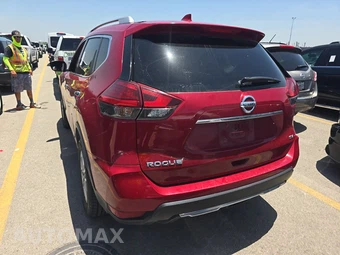 2017 Nissan Rogue SV – miniatura 5