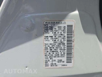 2017 Nissan Rogue SV – miniatura 6