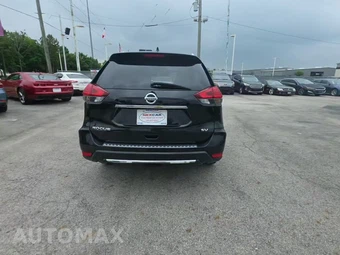 2017 Nissan Rogue SV - miniatura 4