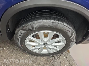 2017 Nissan Rogue SV – miniatura 11