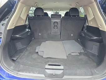 2017 Nissan Rogue SV – miniatura 19