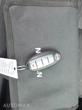 2017 Nissan Rogue SV – miniatura 24