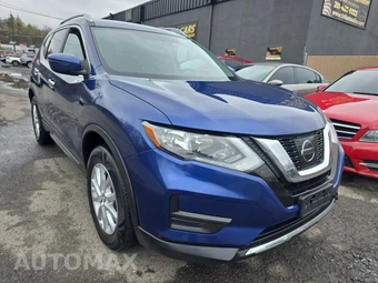 2017 Nissan Rogue SV – miniatura 3