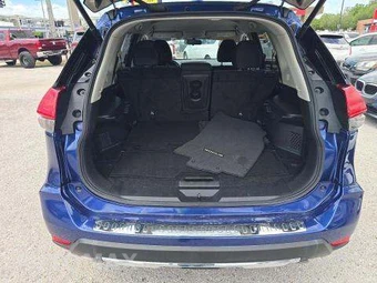 2017 Nissan Rogue SV – miniatura 14