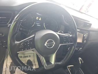 2017 Nissan Rogue SV – miniatura 10