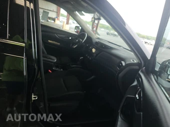 2017 Nissan Rogue SV – miniatura 8
