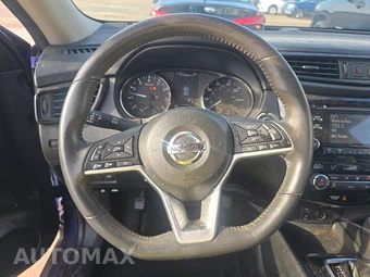2017 Nissan Rogue SV – miniatura 10