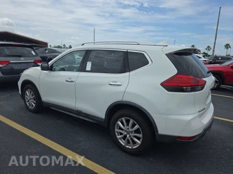 2017 Nissan Rogue SV - miniatura 6
