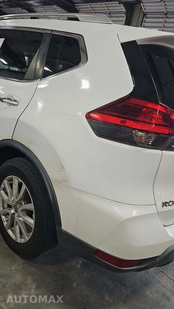 2017 Nissan Rogue SV - miniatura 32
