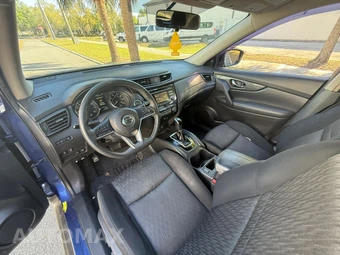 2017 Nissan Rogue SV – miniatura 11