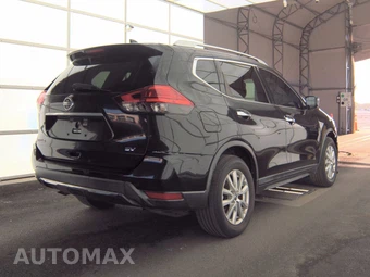 2017 Nissan Rogue SV – miniatura 4