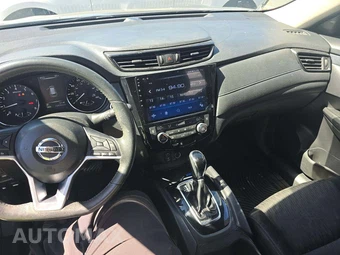 2017 Nissan Rogue SV – miniatura 10