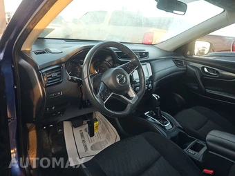 2017 Nissan Rogue SV – miniatura 11