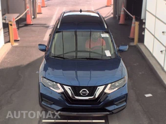 2017 Nissan Rogue SV – miniatura 2