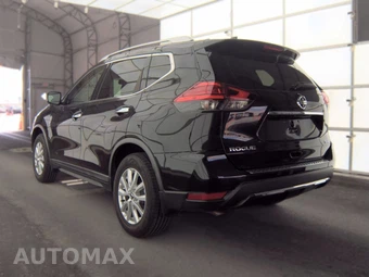 2017 Nissan Rogue SV – miniatura 6