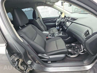 2017 Nissan Rogue SV – miniatura 18