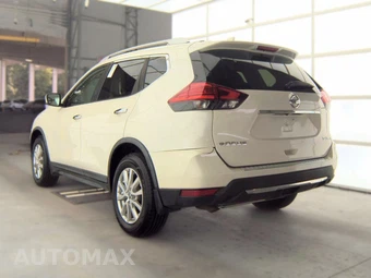 2017 Nissan Rogue SV - miniatura 6