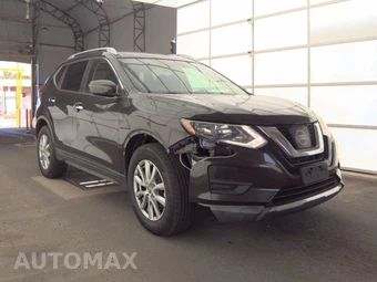 2017 Nissan Rogue SV – miniatura 3
