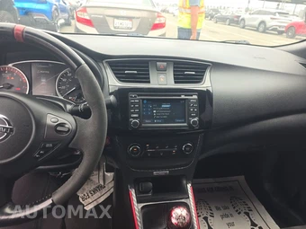 2017 Nissan Sentra NISMO – miniatura 11