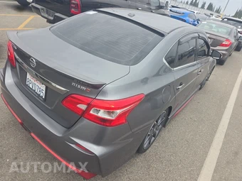 2017 Nissan Sentra NISMO – miniatura 4