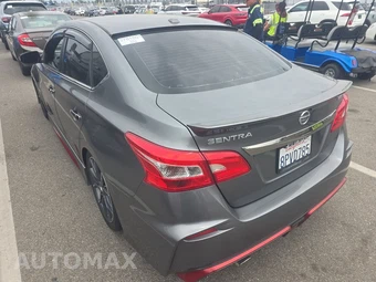 2017 Nissan Sentra NISMO – miniatura 6