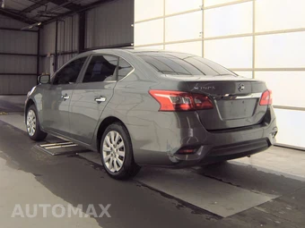 2017 Nissan Sentra S – miniatura 6