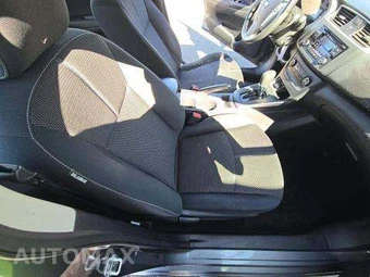 2017 Nissan Sentra S - miniatura 18
