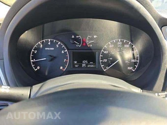 2017 Nissan Sentra S - miniatura 9