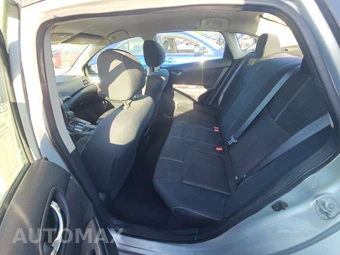 2017 Nissan Sentra S – miniatura 13