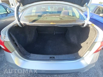 2017 Nissan Sentra S – miniatura 16