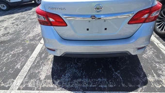 2017 Nissan Sentra S – miniatura 20