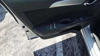 2017 Nissan Sentra S – miniatura 22