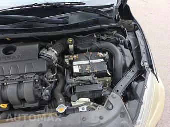 2017 Nissan Sentra S – miniatura 45