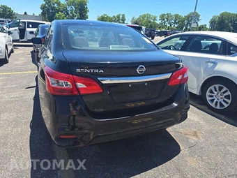 2017 Nissan Sentra S – miniatura 5