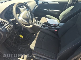 2017 Nissan Sentra S – miniatura 7