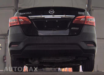 2017 Nissan Sentra S - miniatura 8