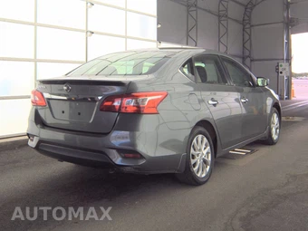 2017 Nissan Sentra S – miniatura 4