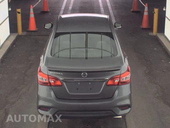 2017 Nissan Sentra S – miniatura 5