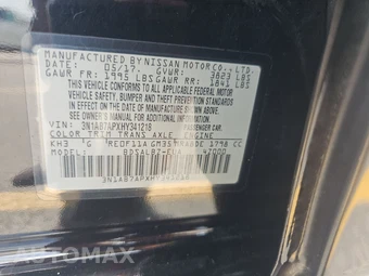 2017 Nissan Sentra S – miniatura 14