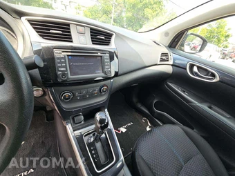 2017 Nissan Sentra SR - miniatura 7