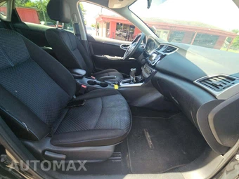 2017 Nissan Sentra SR – miniatura 18
